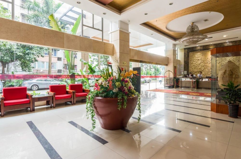 Pazhou Hotel 3*