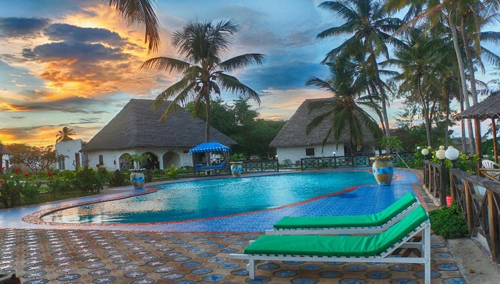 Mermaids Cove Beach Resort & SPA 4*