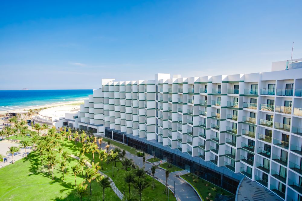 Lugano Hotel & Resort Cam Rahn 5*