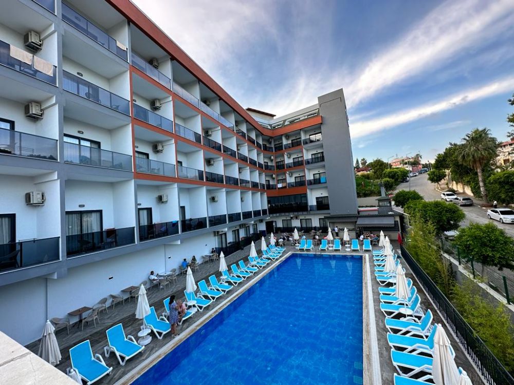 Side Golden Rock Hotel +16 Adult 4*