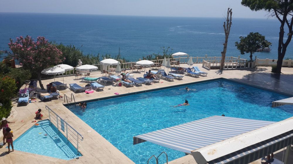 Lara Hotel 4*