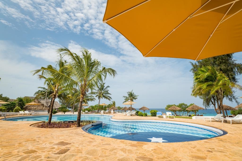 Sandies Baobab Beach Resort 4*