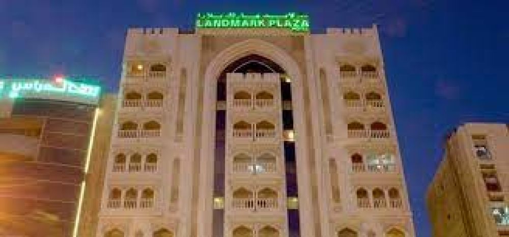 Landmark Plaza Hotel 3*