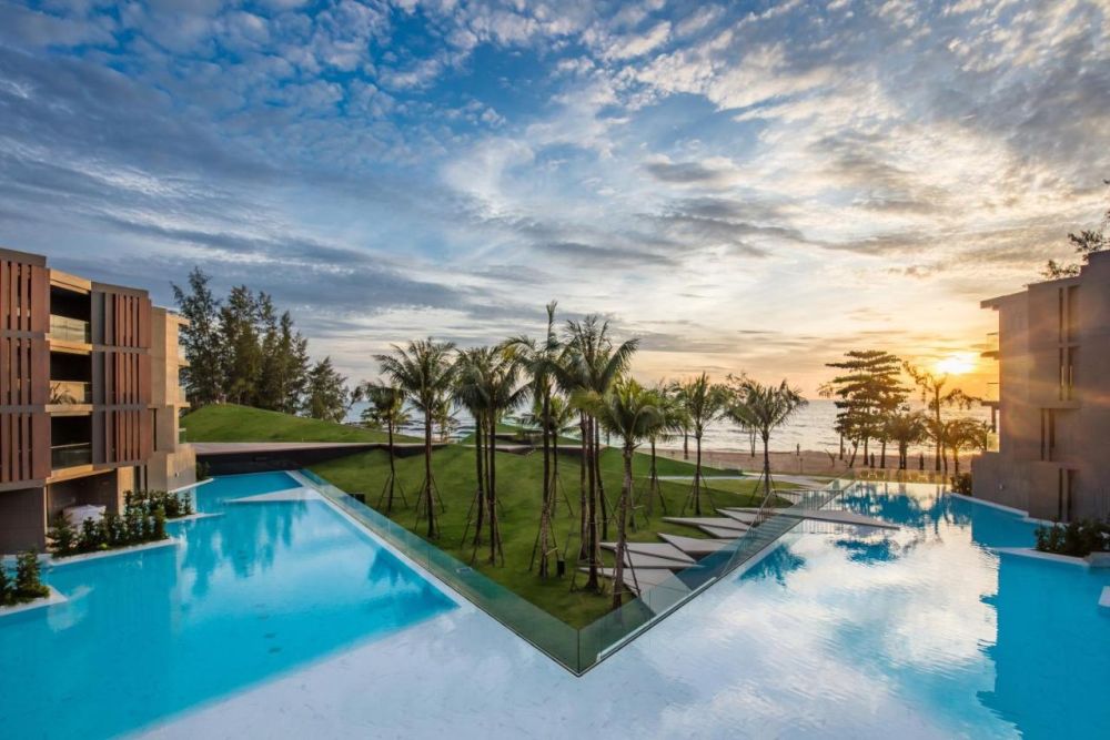 La Vela Khao Lak 4*