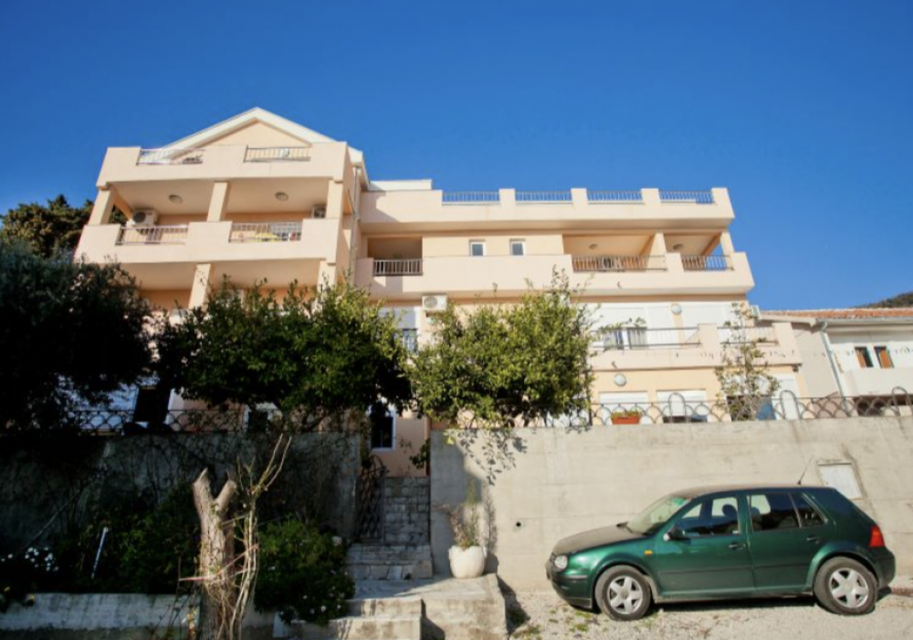 Andric Apartments 4*