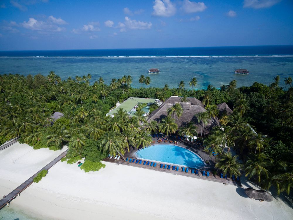 Medhufushi Island Resort 4*