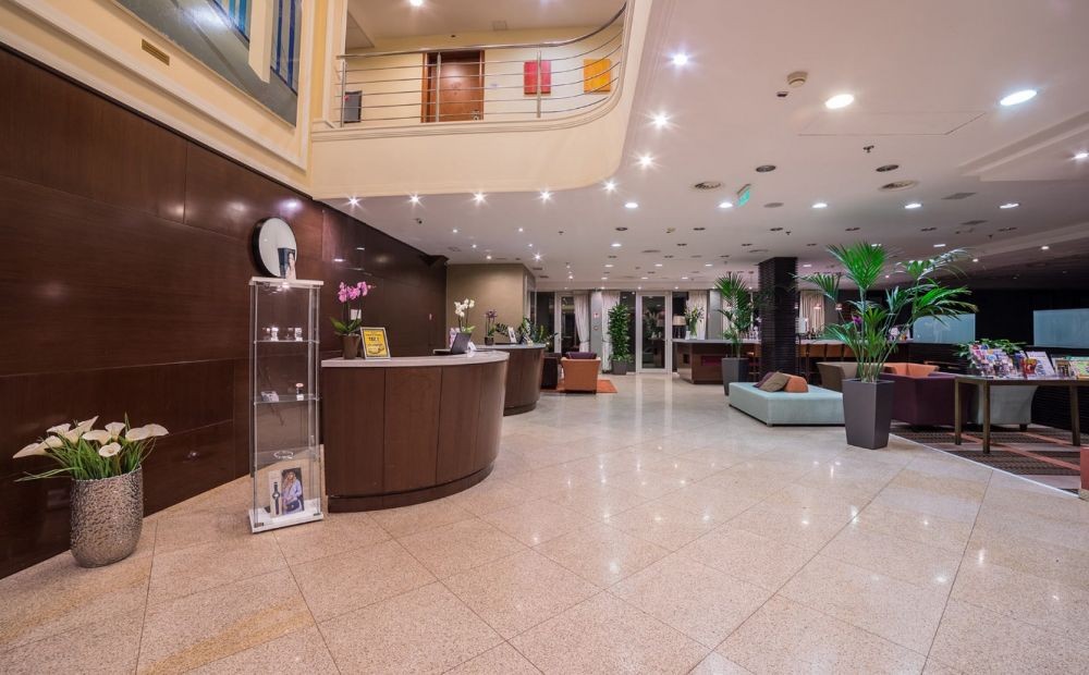 Lions Garden Hotel 4*