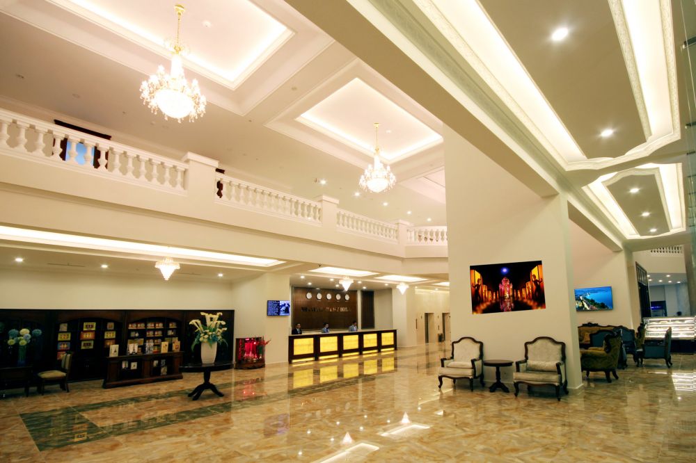 Nha Trang Palace 4*