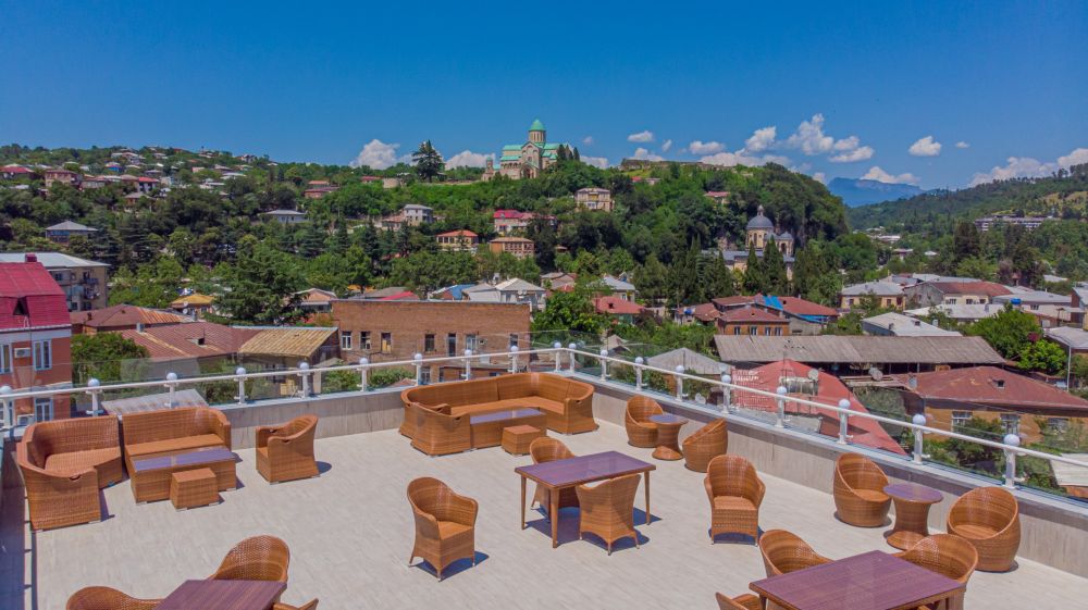 Newport Hotel Kutaisi 4*