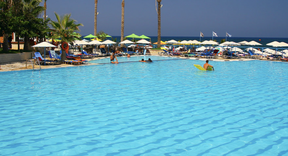 Eri Beach & Village 4*