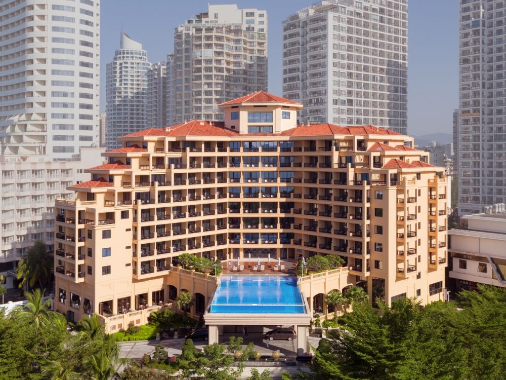 Golden Phoenix Sea View 4*