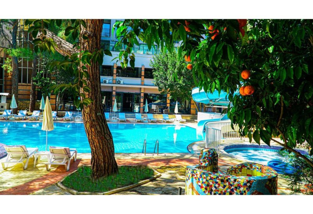 Festıval Natura Hotel 4*