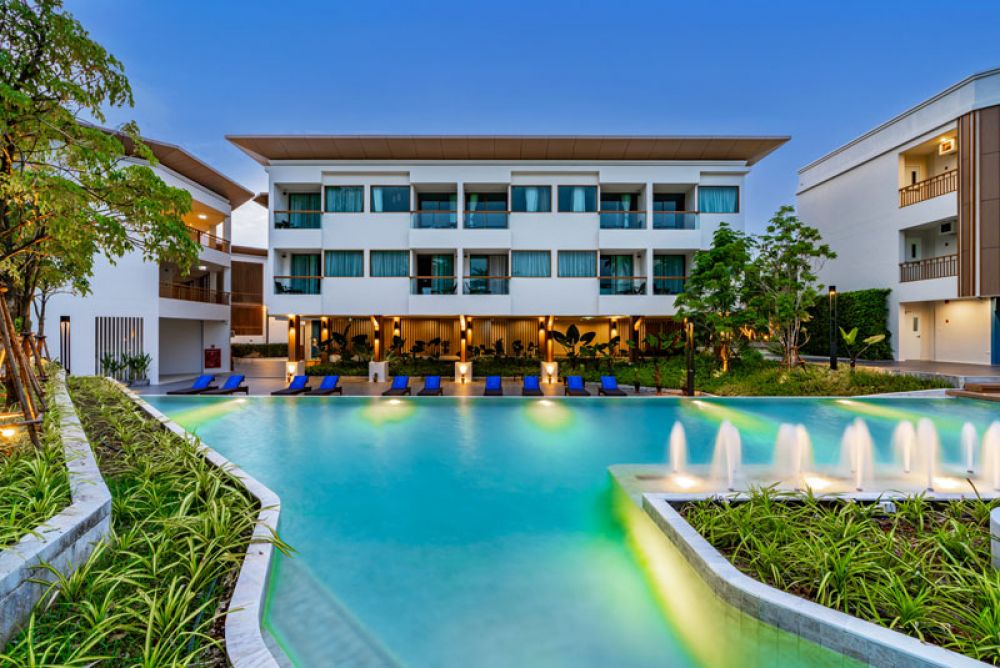 Bella Nara Phuket Naiyang Beach 4*