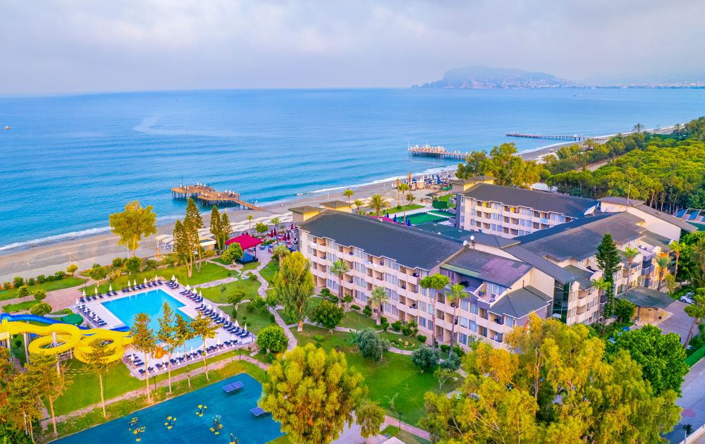 Taluyka Sunset Beach Hotel 4*