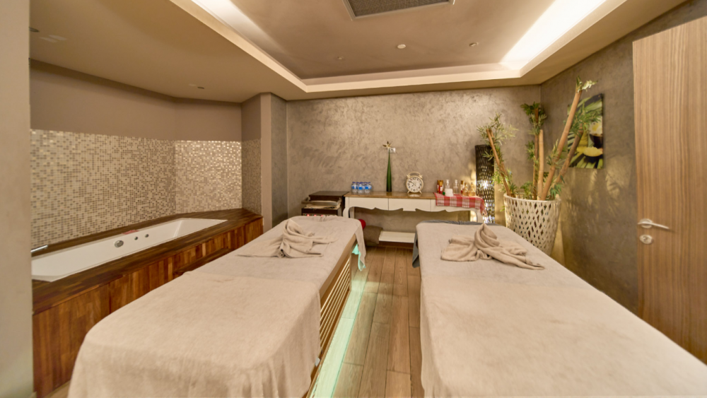 La Blanche Island 5*