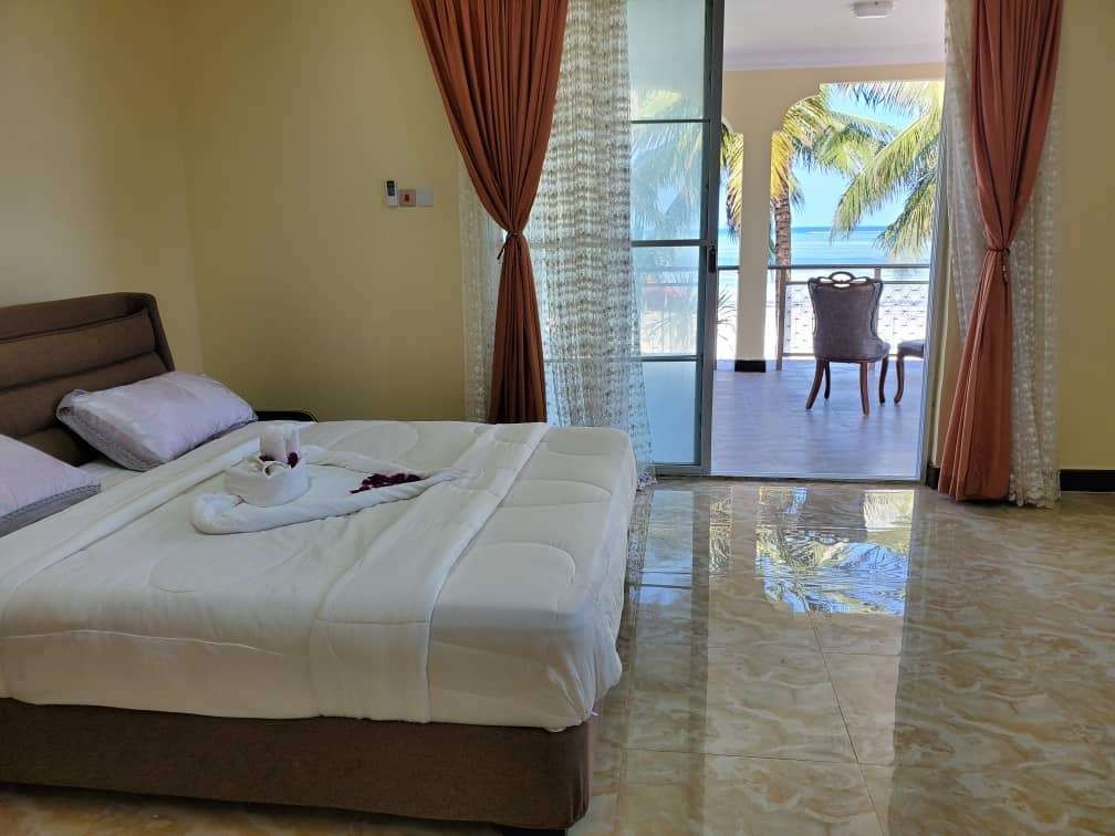 Pwani Silver Sand Beach Hotel 3*