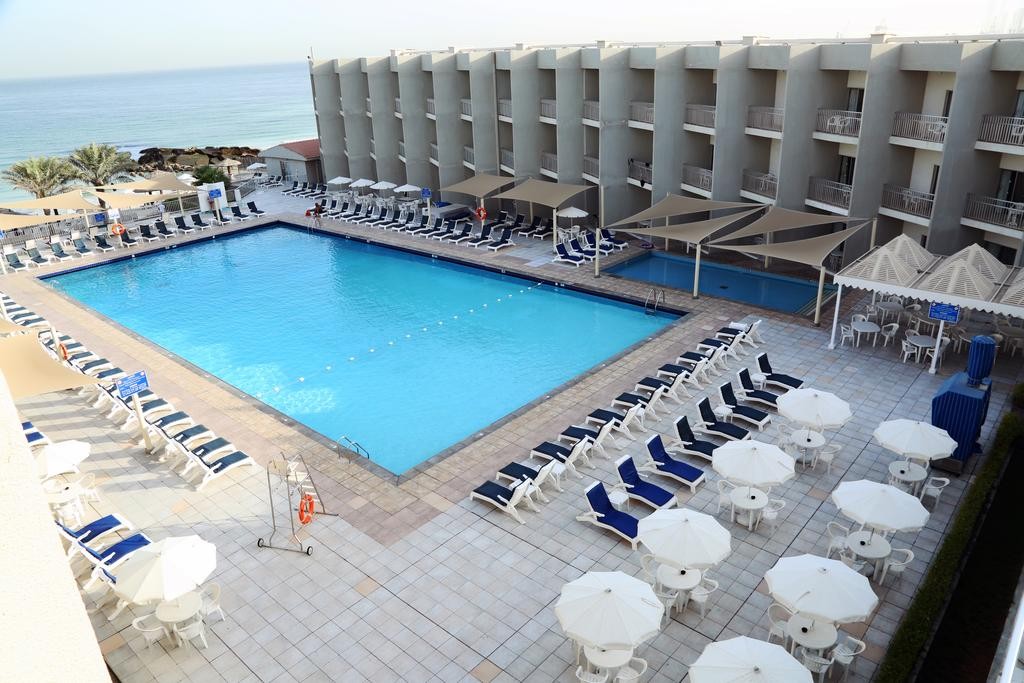 Beach Hotel Sharjah 3*