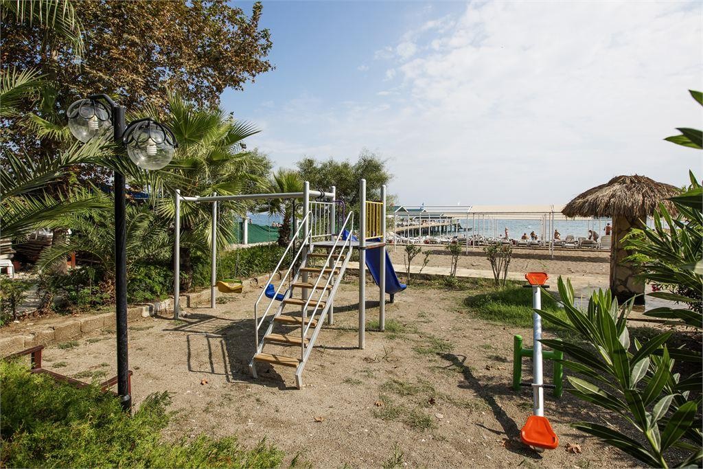 Larissa Mare Beach 4*