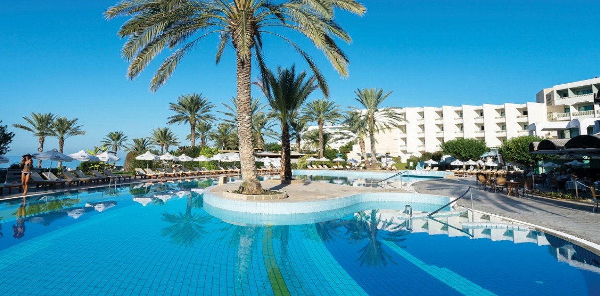 Athena Beach Hotel 4*