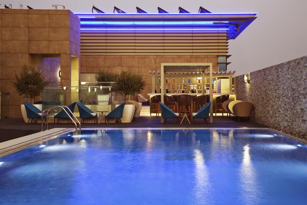 Novotel Bur Dubai 4*