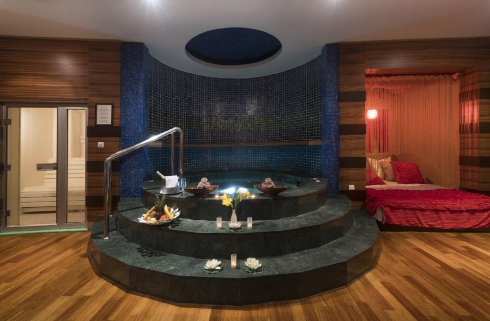 Concorde De Luxe Resort 5*