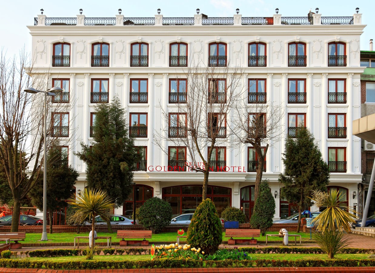 Deluxe Golden Horn Hotel 4*