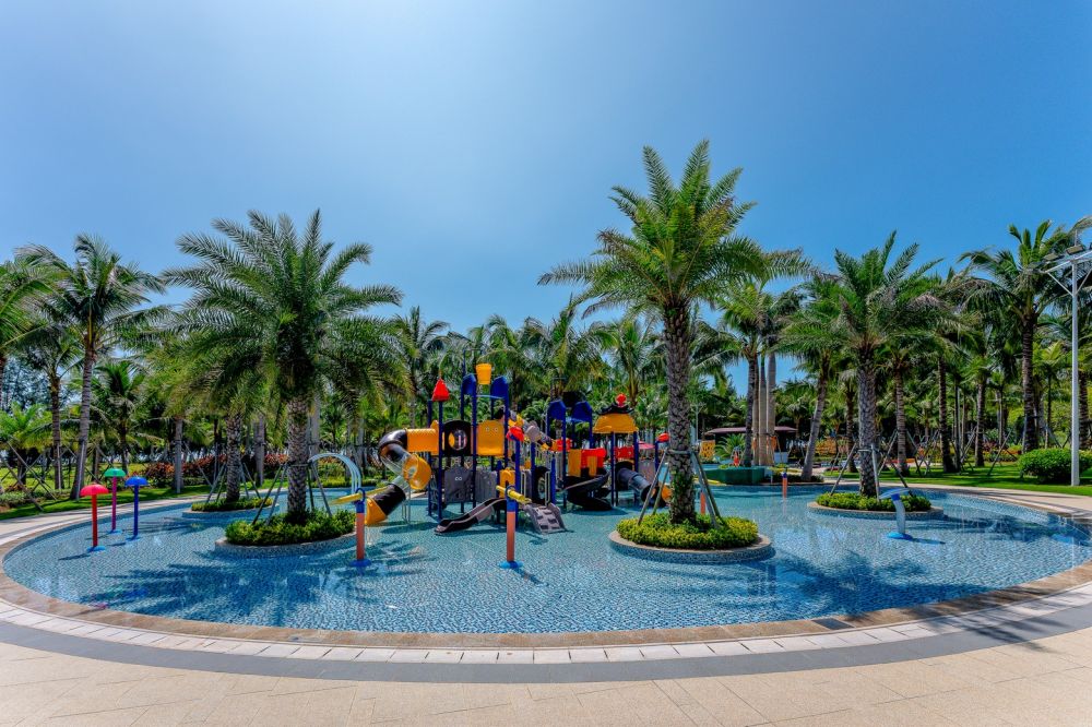 Holiday Inn Hainan Xiangshui Bay 5*