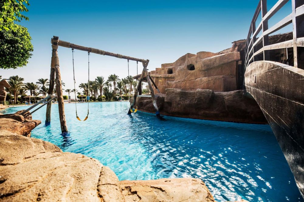 Pyramisa Beach Resort Sahl Hasheesh 4*