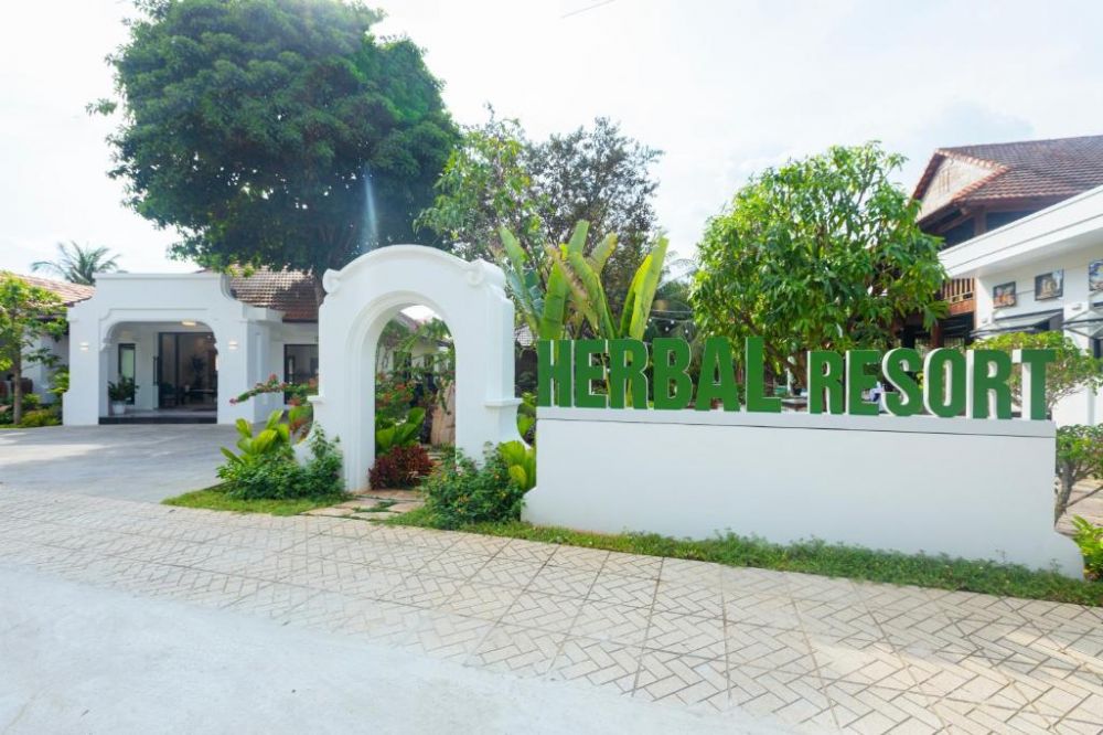 Herbal Resort (ex.Elwood Premier Resort Phu Quoc) 3+
