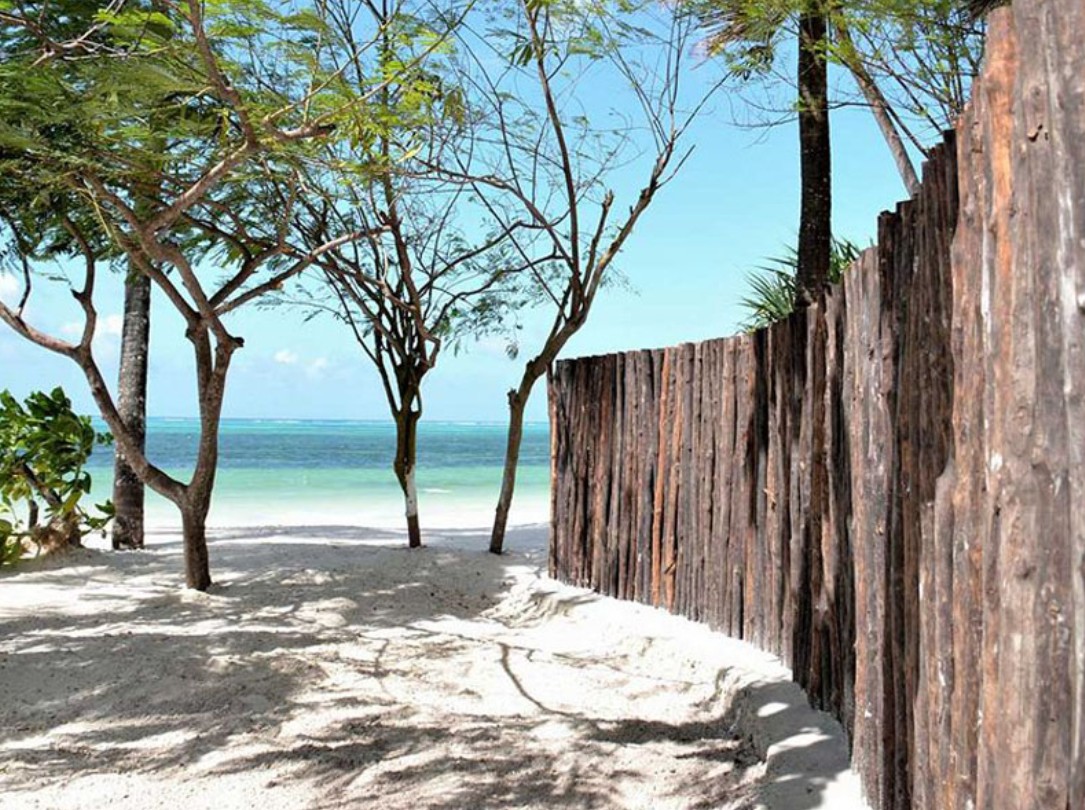 Indigo Beach Zanzibar 4*