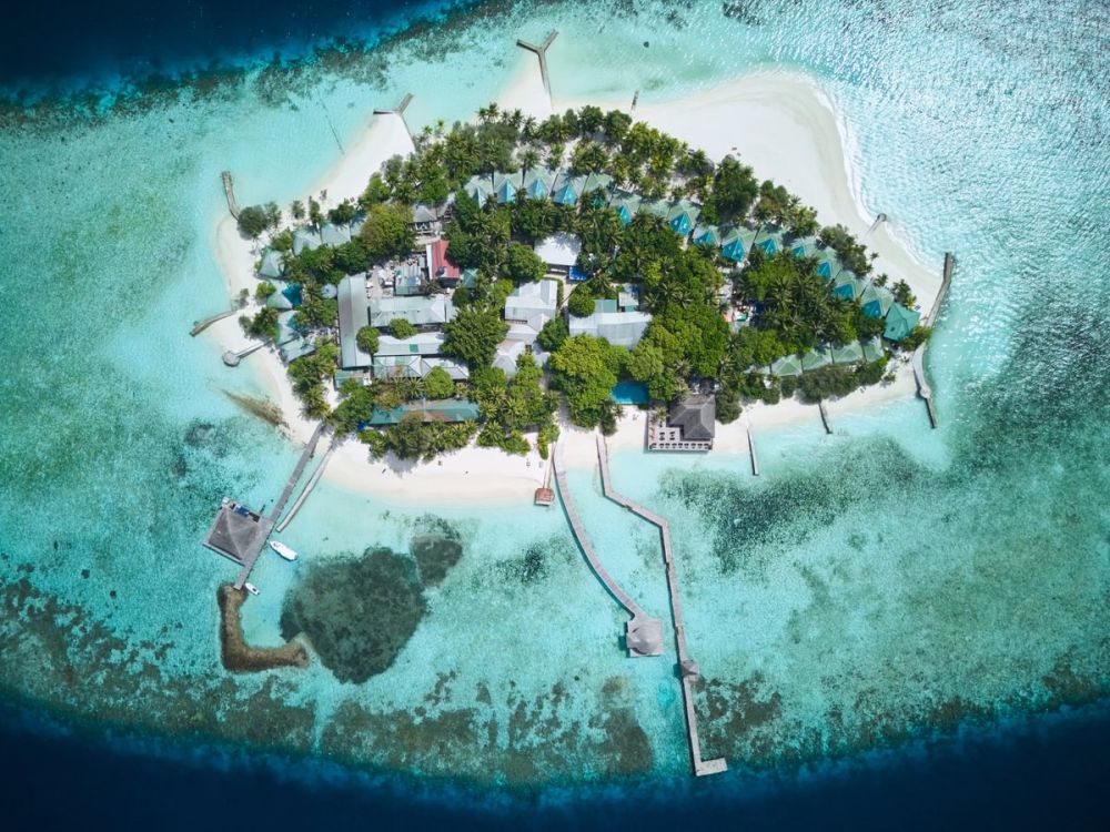 Eri Maldives (ex. Eriyadu Island Resort) 4*