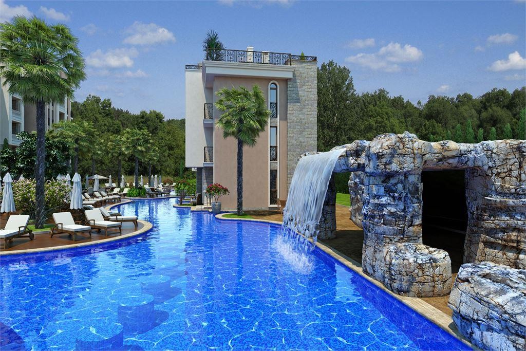 Cascadas Hotel 4*