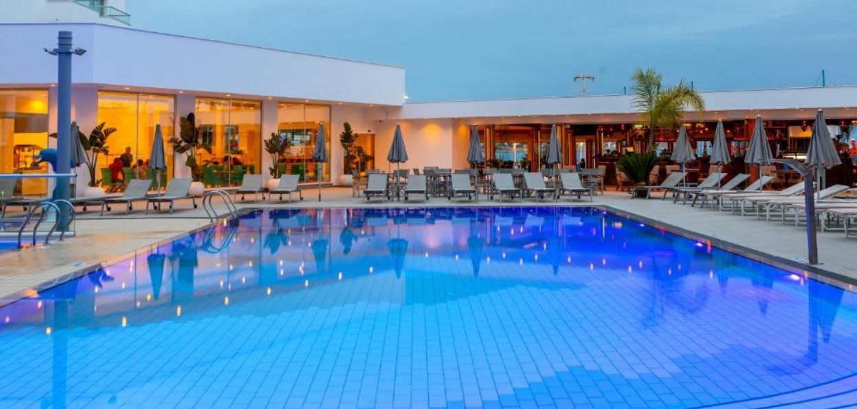 Limanaki Beach Hotel & Suites 4*