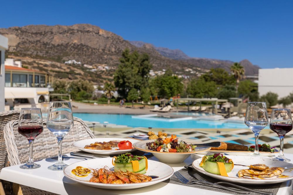 Almyra Hotel & Village Giannoulis 4*