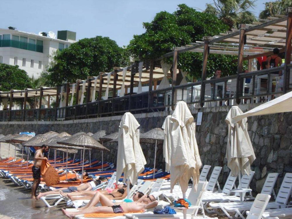 Moonlight Beach Hotel 3*