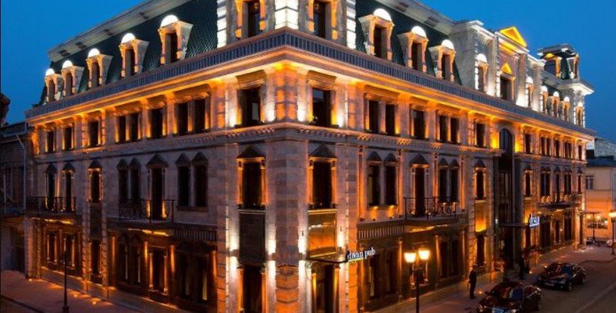 Hotel London 1889 (ex. Divan Suites Batumi) 5*