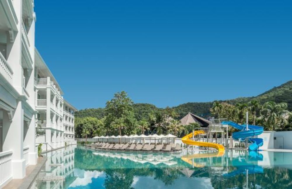 Centara Ao Nang Beach Resort & SPA Krabi 4*