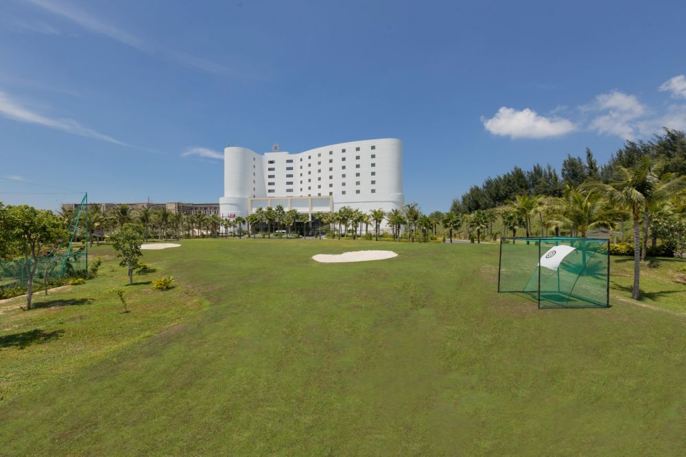 Selectum Noa Resort Cam Ranh 5*