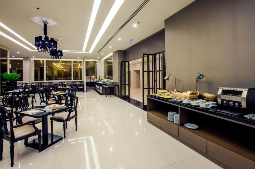 Mandarin Hotel Managed By Centre Point 4*