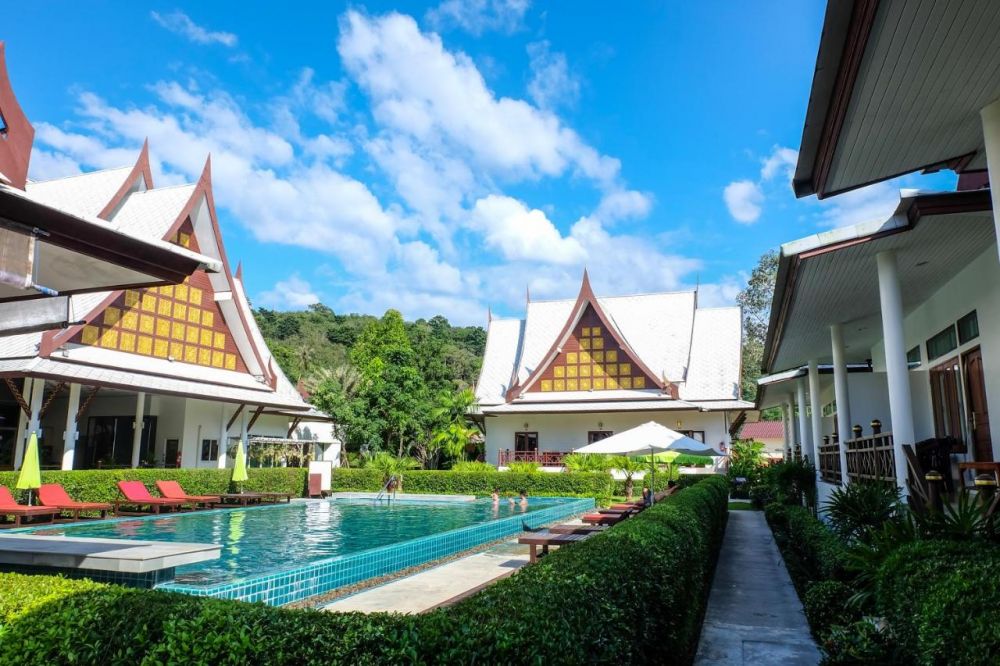 Bhu Tarn Koh Chang Resort & SPA 4*