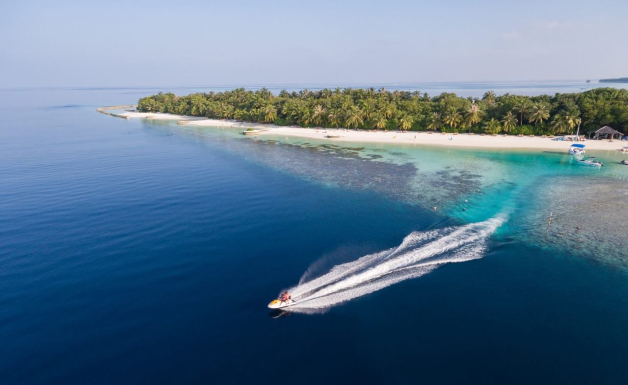 Lily Beach Resort Maldives 5*