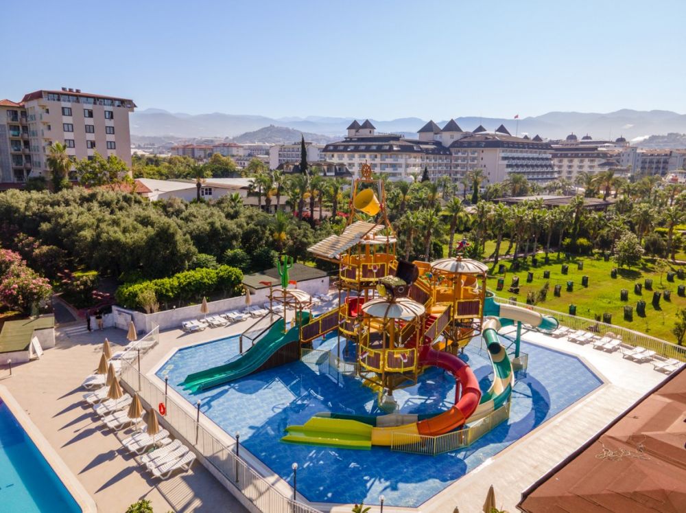 M.C Mahberi Beach 4*