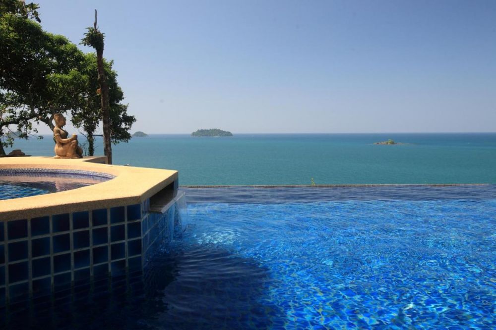 Koh Chang Cliff Beach 3*