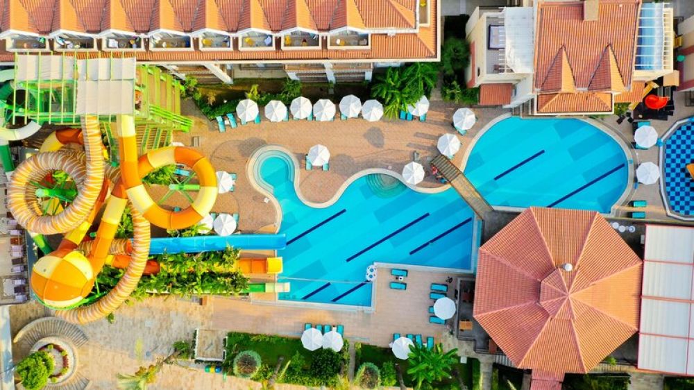 Crystal Aura Beach Resort & Spa 5*