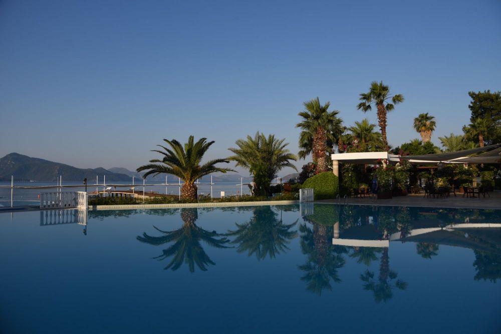 Fortezza Beach Resort Hotel 5*