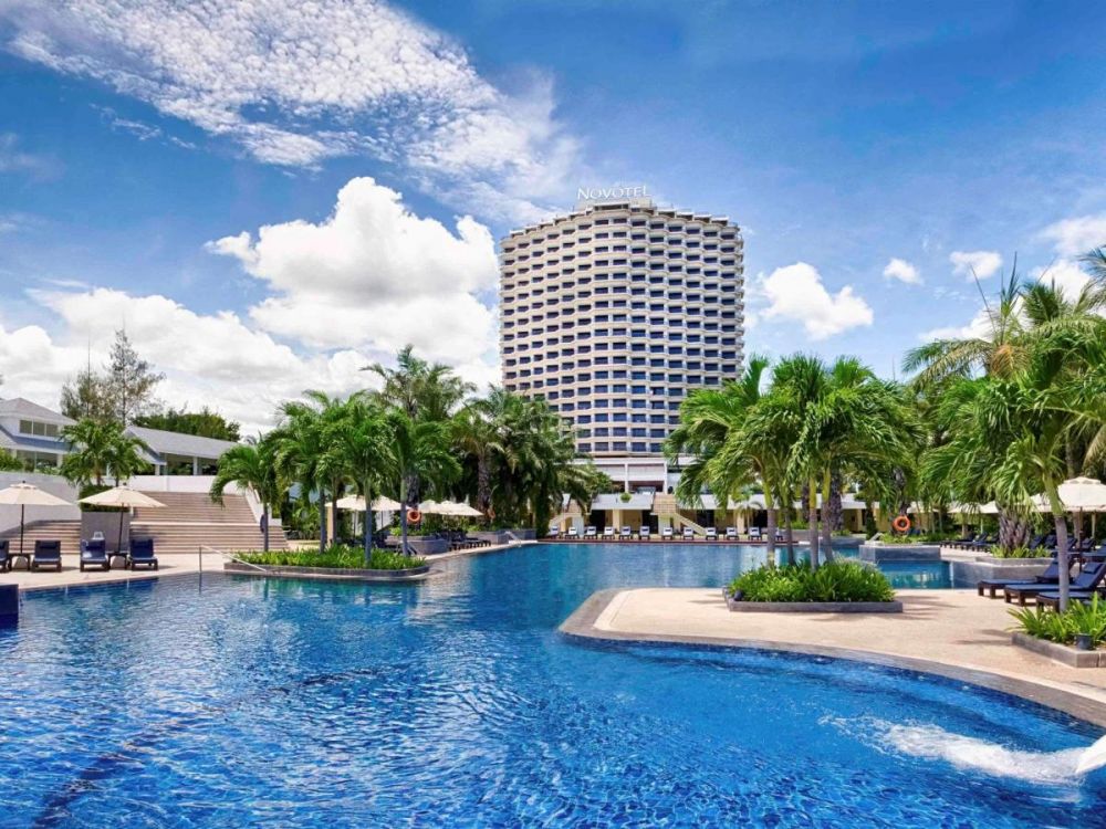 Radisson Resort & Spa Hua Hin (ex. Destination Resorts Hua Hin Cha Am Beach Resort & SPA) 4*