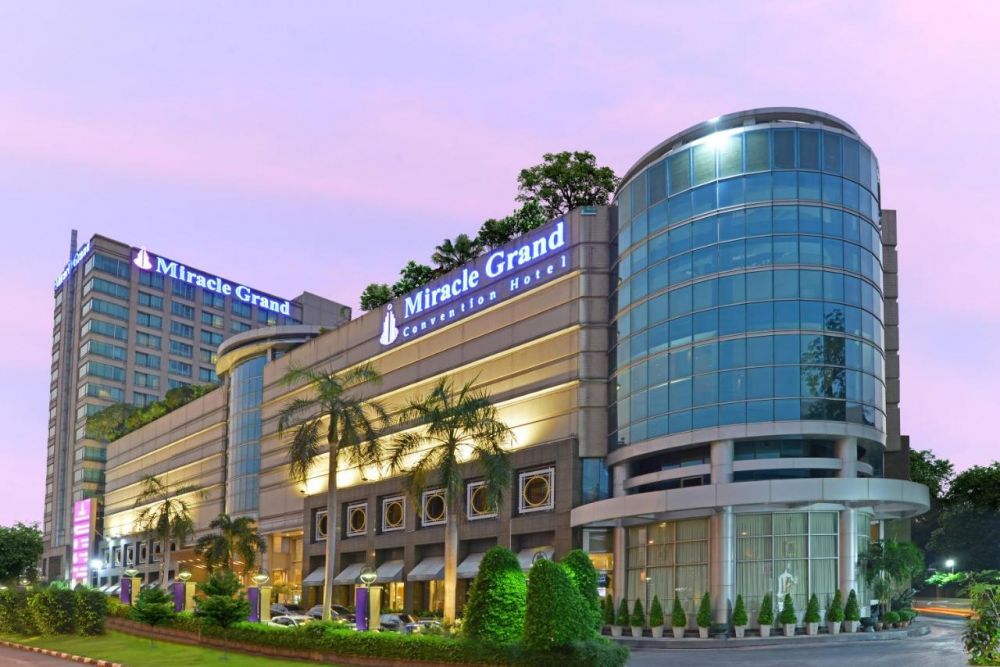 Miracle Grand Convention Hotel 4*