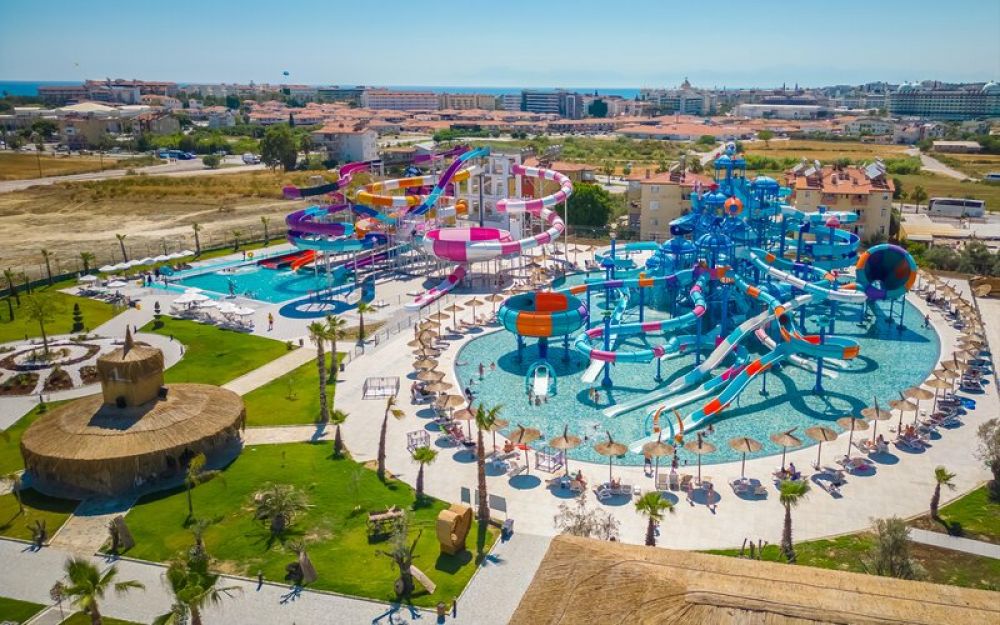 Dream Water World 5*