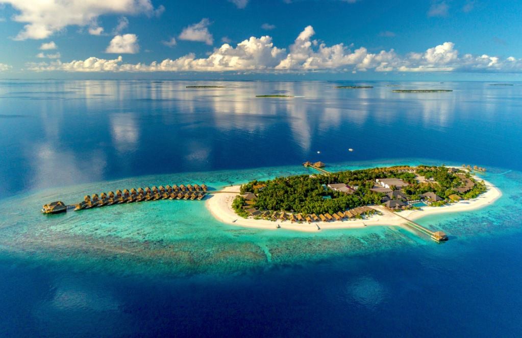 Kudafushi Resort & Spa 5*