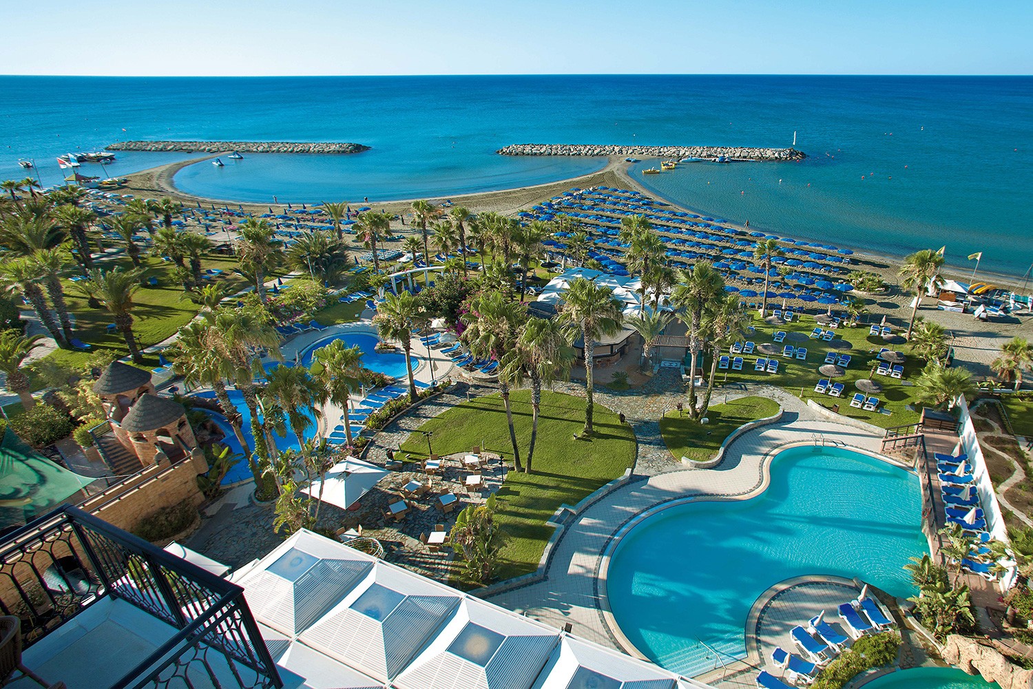 Lordos Beach Hotel & Spa 4*